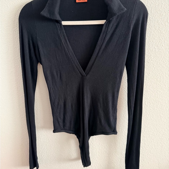 Alix NYC Monterey Bodysuit in Black
ALIX NYC - Small - Picture 2 of 4